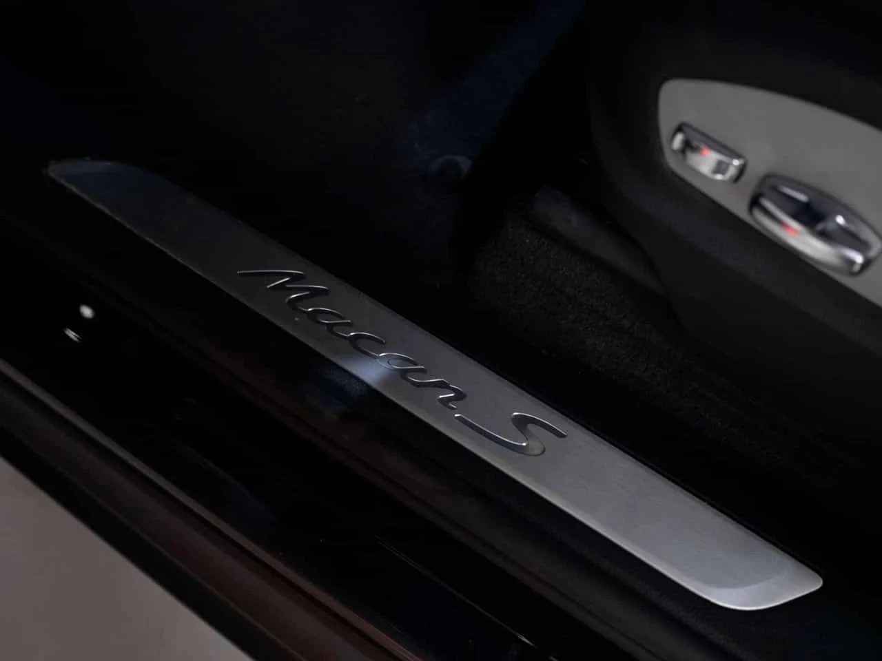 Porsche Macan, снимка 10 - Автомобили и джипове - 56716733