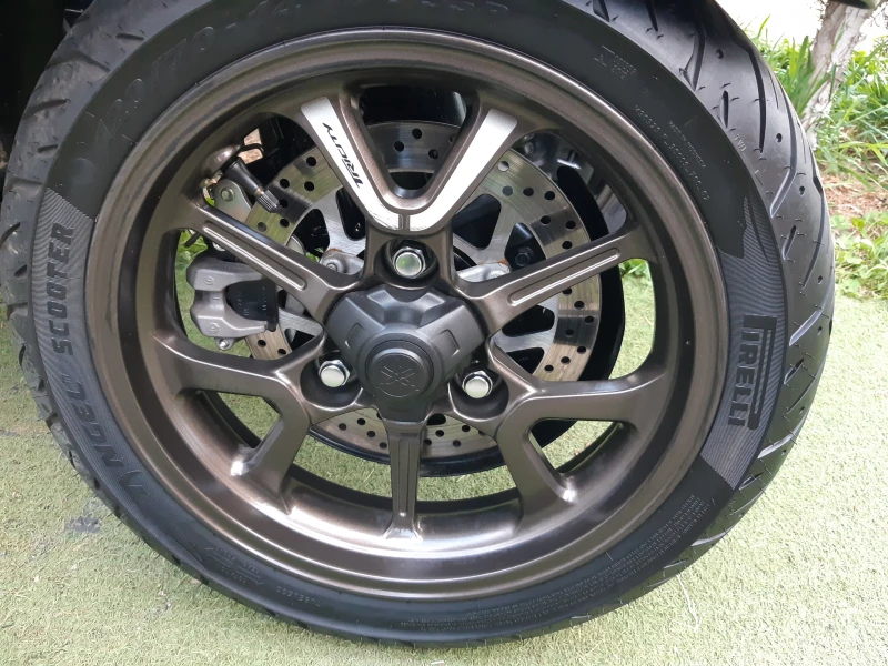 Yamaha Tricity 300i ABS/TCS, снимка 6 - Мотоциклети и мототехника - 52489910