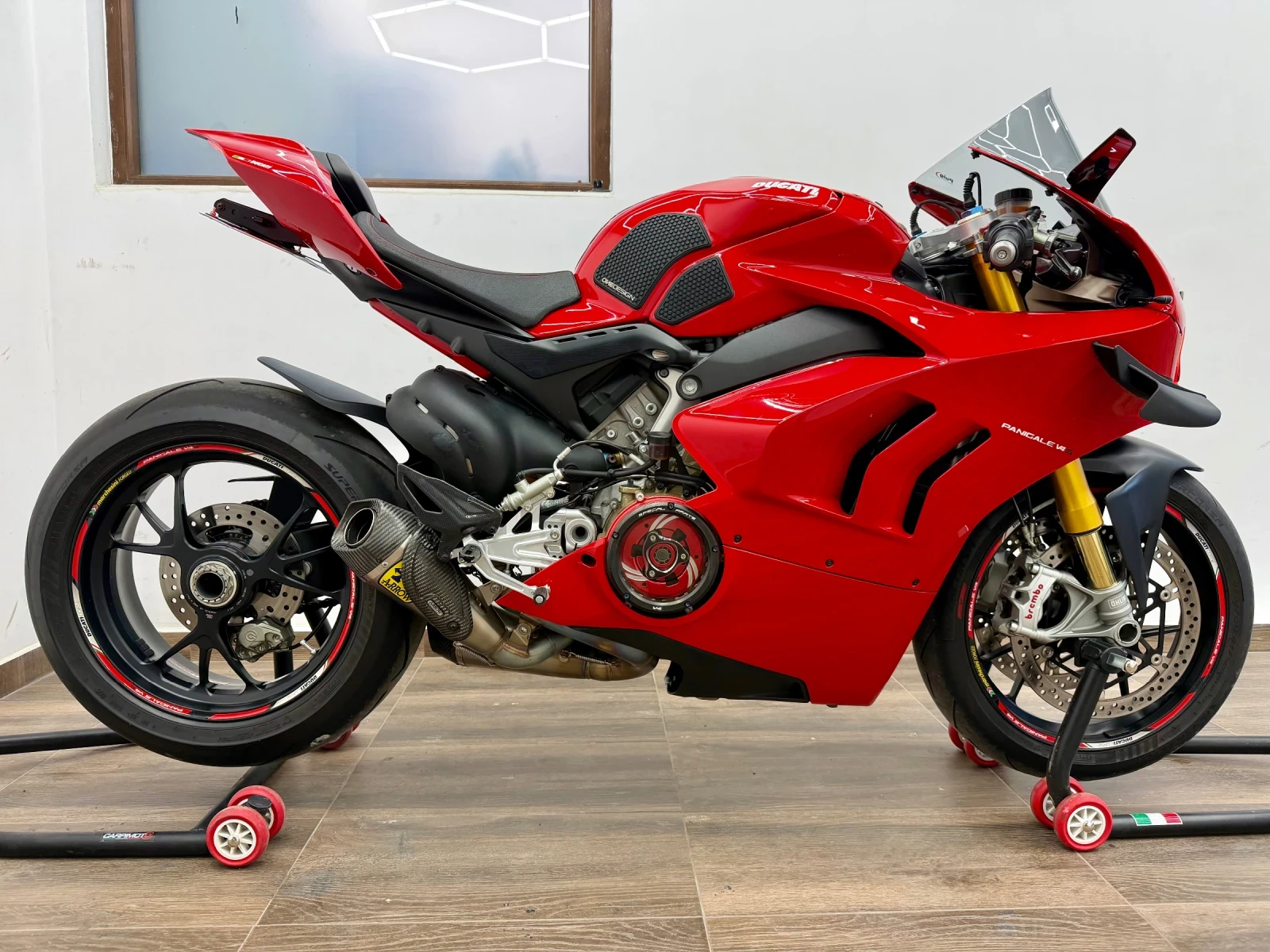 Ducati Panigale V4S - Arrow/Rizoma/SLRtuning, снимка 4 - Мотоциклети и мототехника - 56417121
