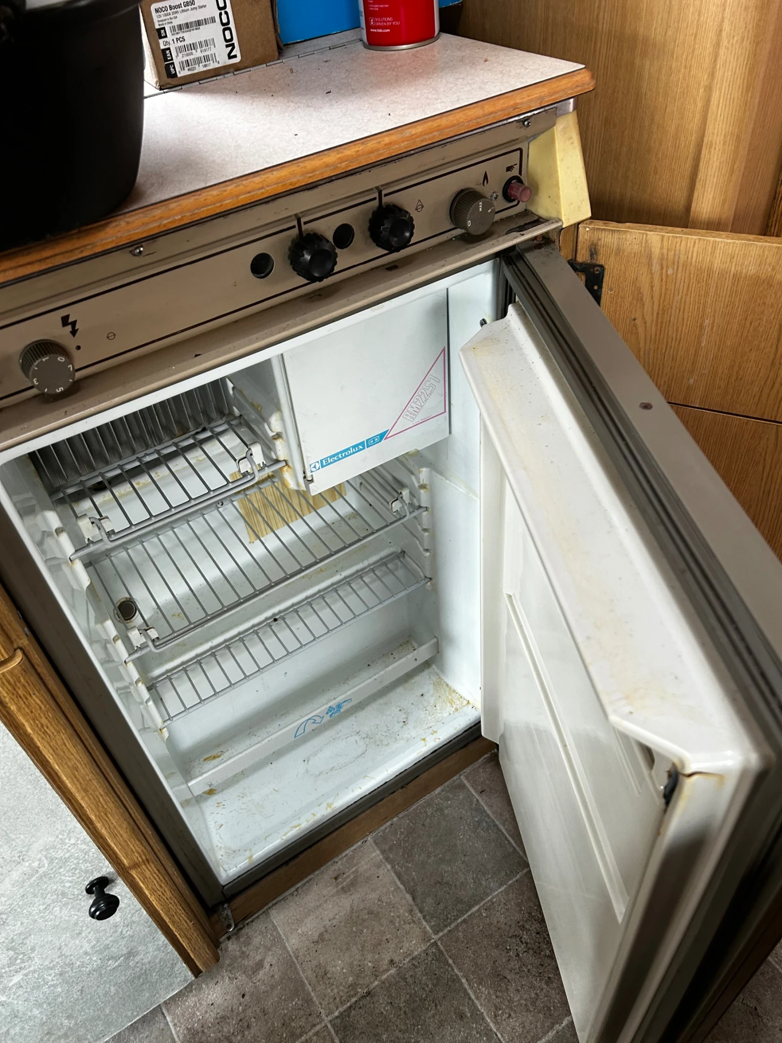 Кемпер Peugeot, снимка 9 - Каравани и кемпери - 53704721