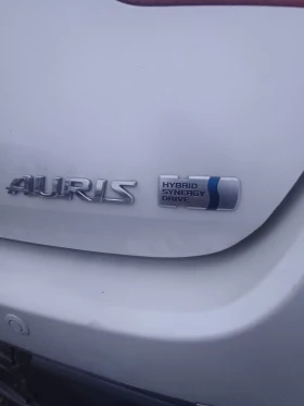 Toyota Auris 1.8i-HYBRID на части, снимка 12