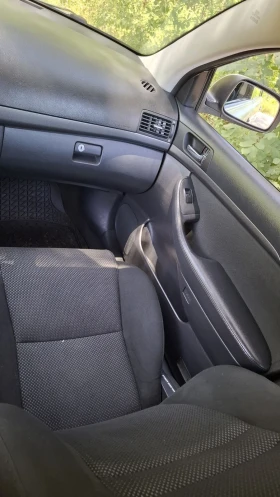 Toyota Avensis | Mobile.bg    14