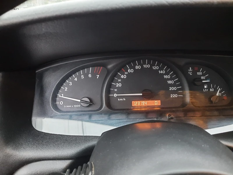 Opel Vectra, снимка 9 - Автомобили и джипове - 47067112