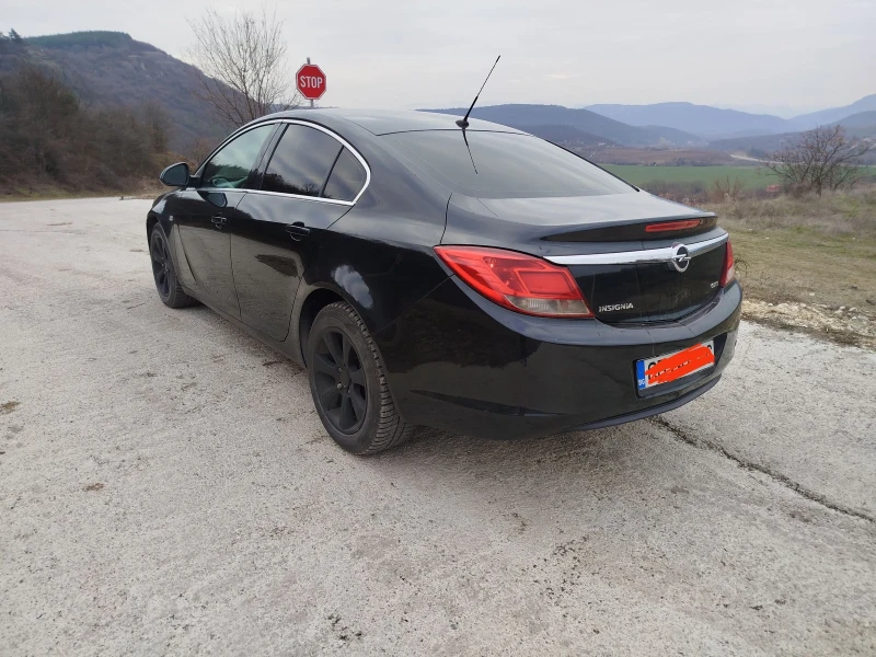 Opel Insignia, снимка 4 - Автомобили и джипове - 48694611