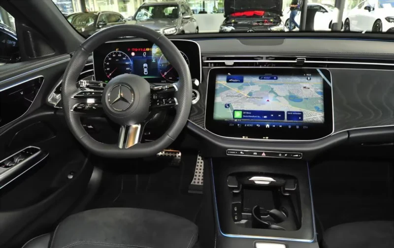 Mercedes-Benz E 220 d/AMG/220HP/CAM/DISTR/LED/KLESS/ACC/CARPLAY/807f, снимка 9 - Автомобили и джипове - 51845701
