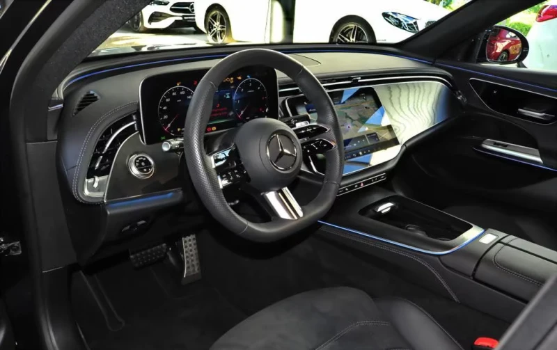 Mercedes-Benz E 220 d/AMG/220HP/CAM/DISTR/LED/KLESS/ACC/CARPLAY/807f, снимка 7 - Автомобили и джипове - 51845701