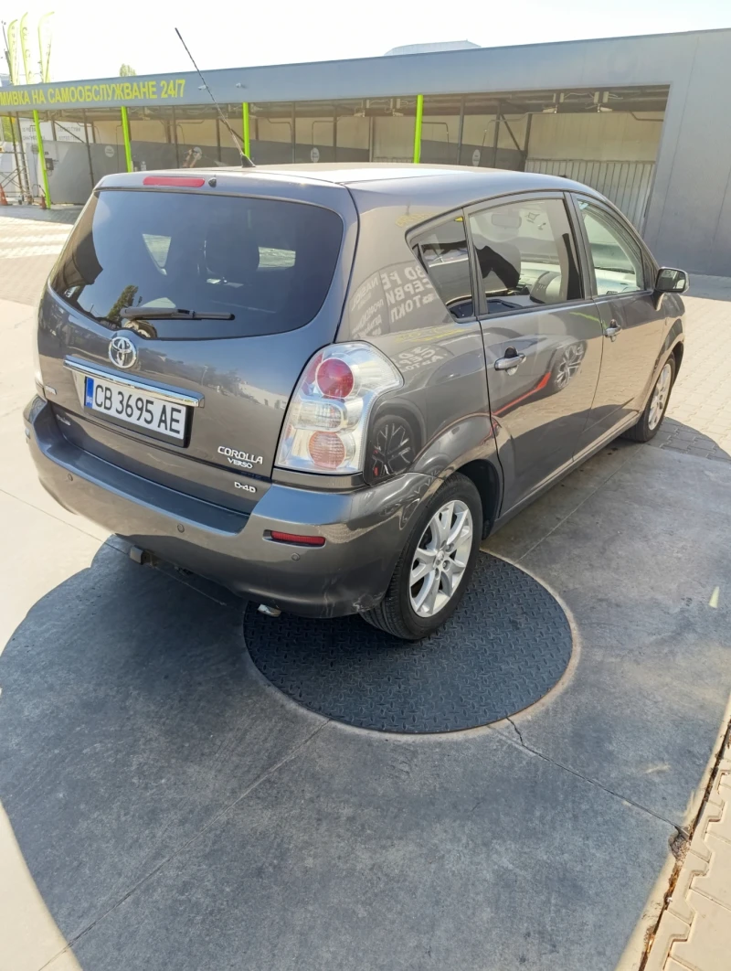 Toyota Corolla verso, снимка 4 - Автомобили и джипове - 51893721
