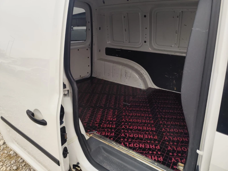 VW Caddy 2.0 дизел Италия 4х4, снимка 11 - Автомобили и джипове - 52335438