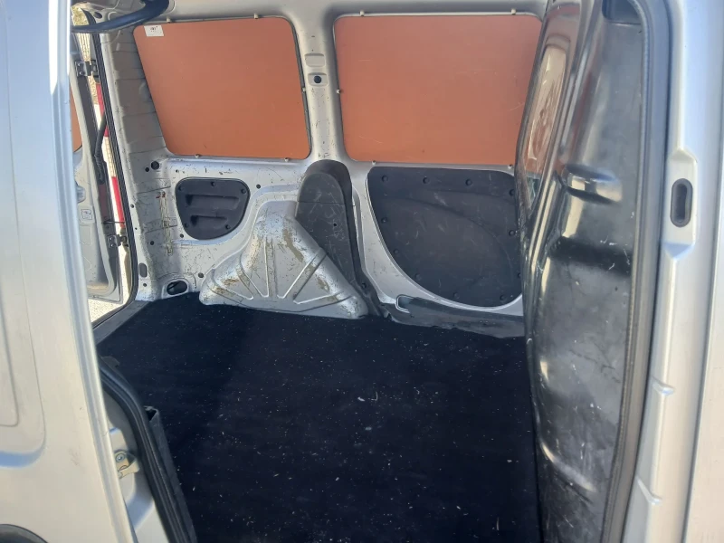 Fiat Doblo 1.9JTD, снимка 8 - Автомобили и джипове - 52818671