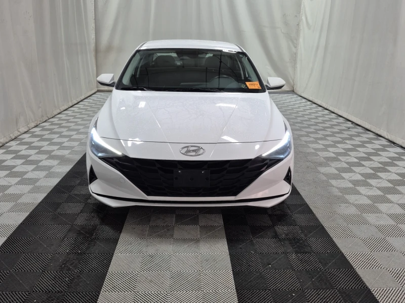 Hyundai Elantra PREFERRED * Carfax * Опция за финансиране * , снимка 3 - Автомобили и джипове - 53152891