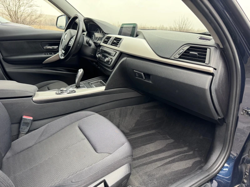 BMW 318 2.0D TouringMsport, снимка 11 - Автомобили и джипове - 53260476