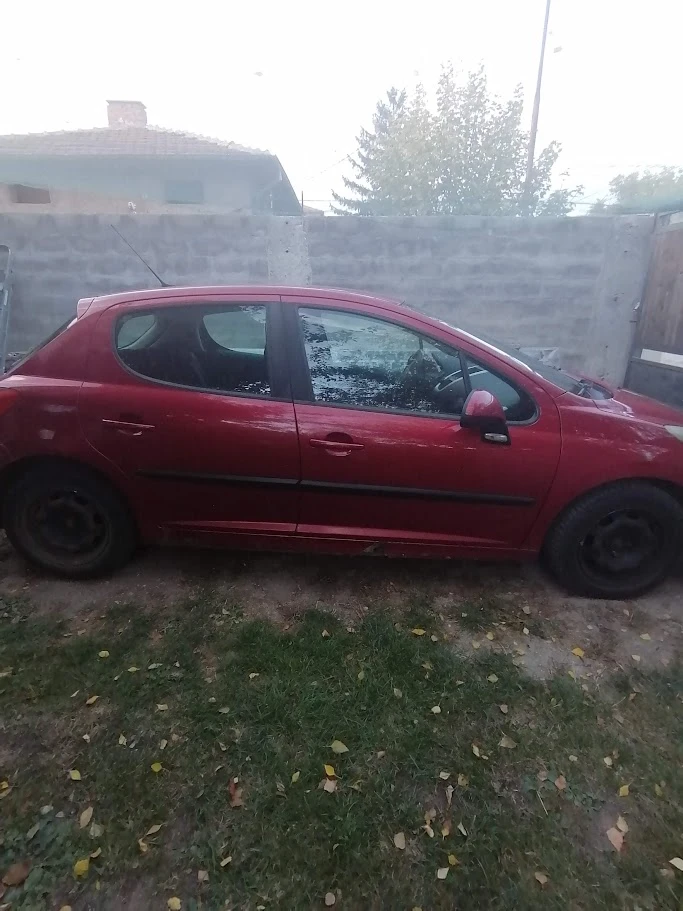 Peugeot 207 1.4 HDI, снимка 2 - Автомобили и джипове - 53077729
