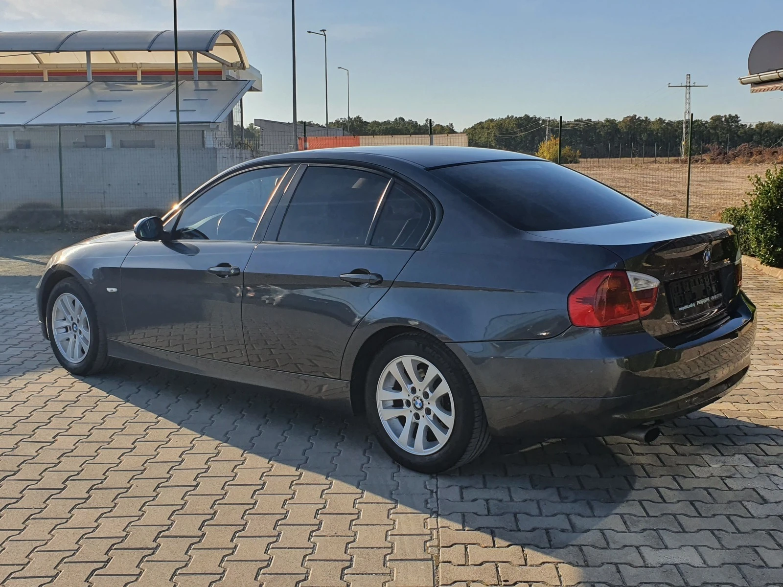 BMW 318 2.0 газ/бензин - изображение 10