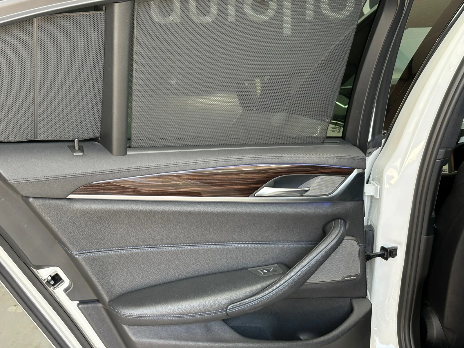 BMW 540 I* XDRIVE* LED* M-PACK* HEAD-UP* CAM360* DISTRO* H | Mobile.bg   16