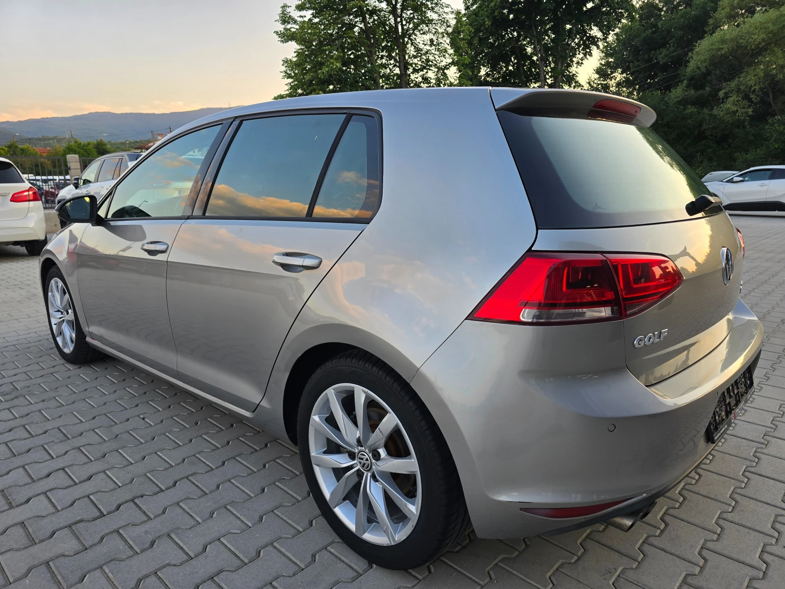 VW Golf 2.0TDI, 150к.с., DSG, High Line, Led, Navi! - изображение 6