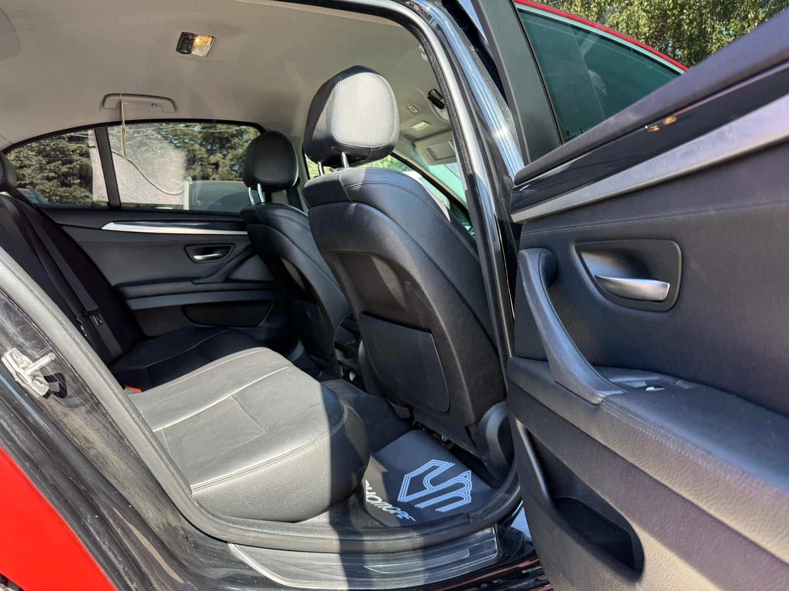 BMW 520 d Luxury Line AT8 | Mobile.bg   13