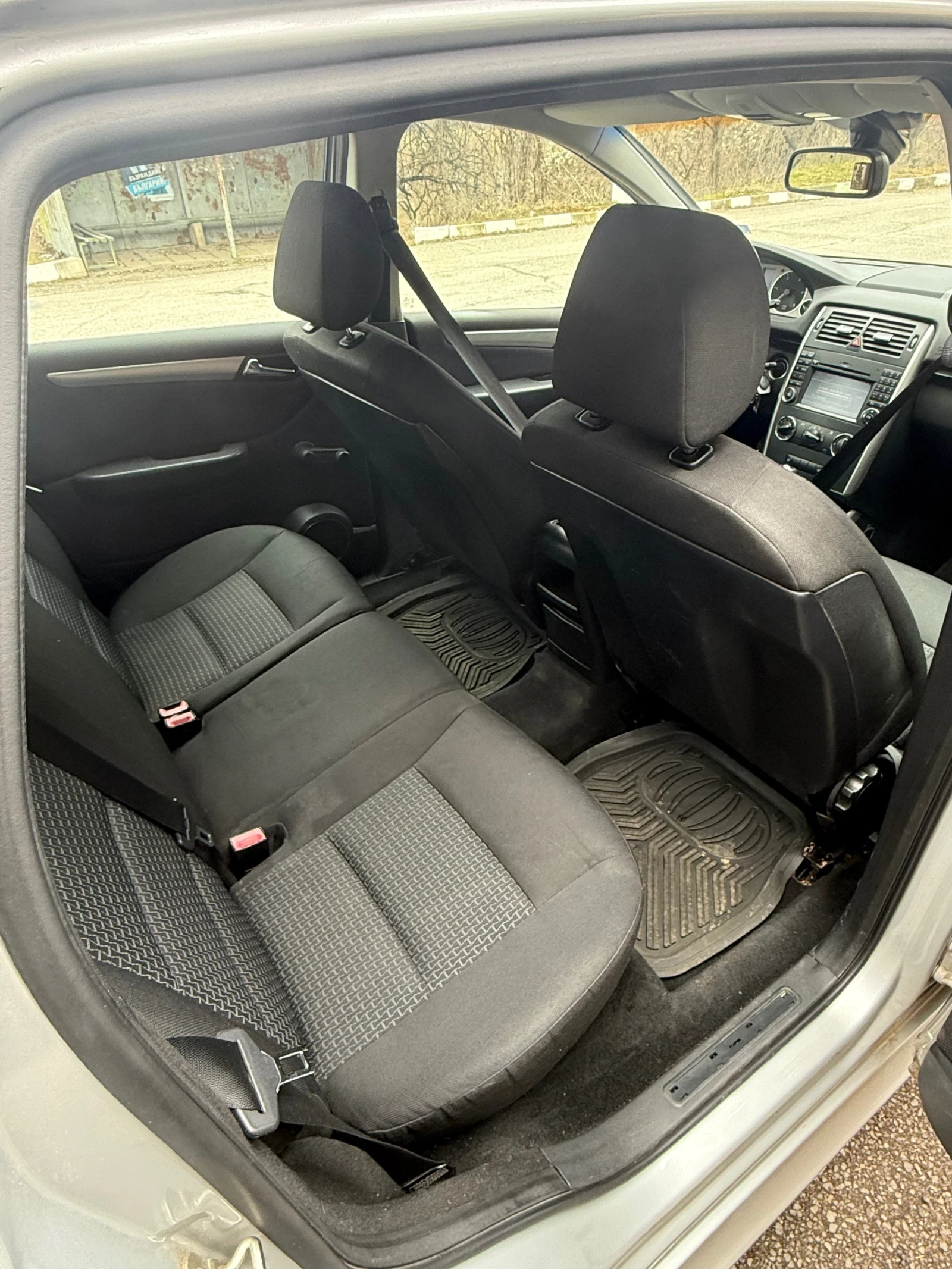 Mercedes-Benz B 180  - изображение 6