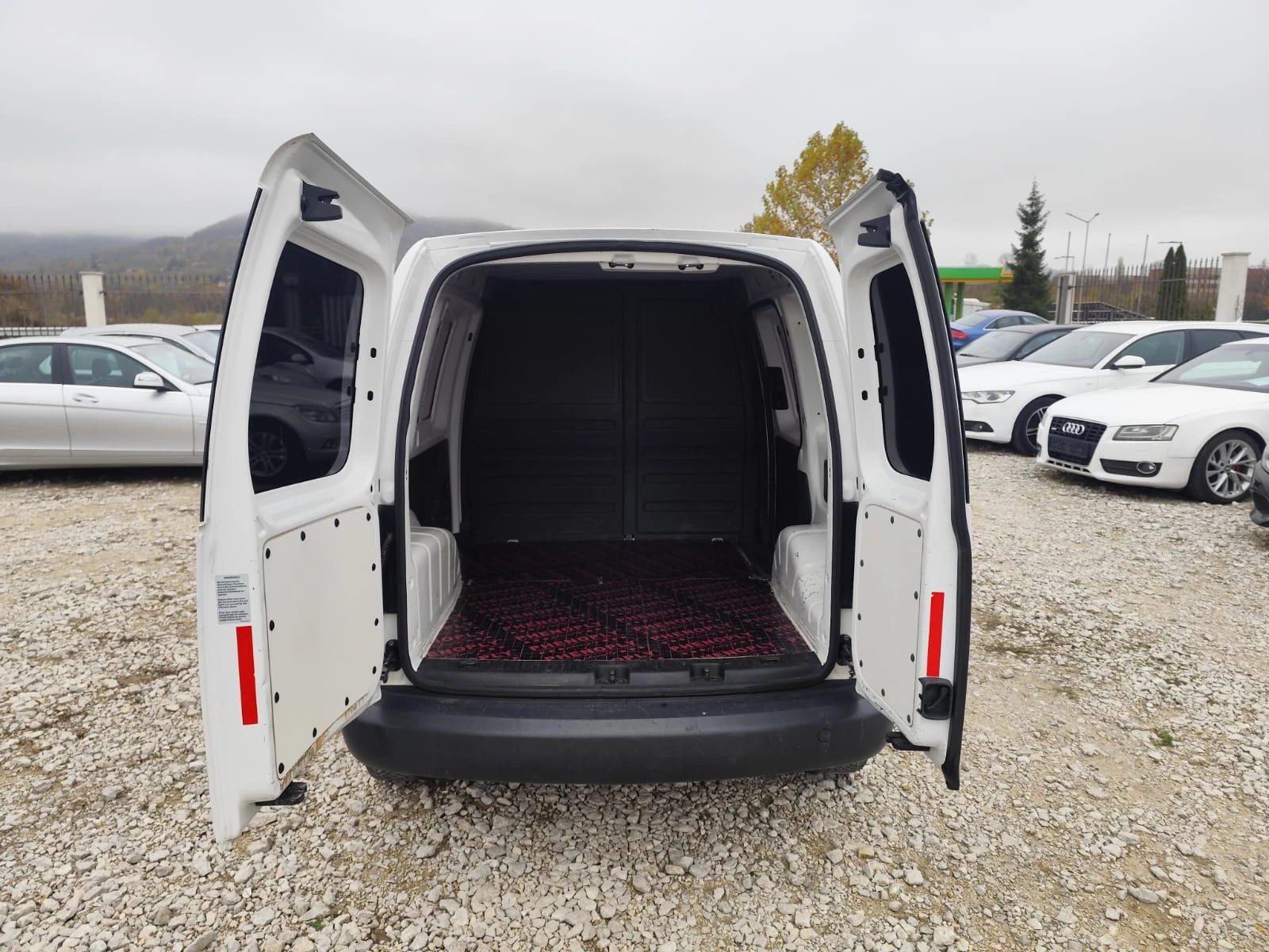 VW Caddy 2.0 дизел Италия 4х4 - изображение 8