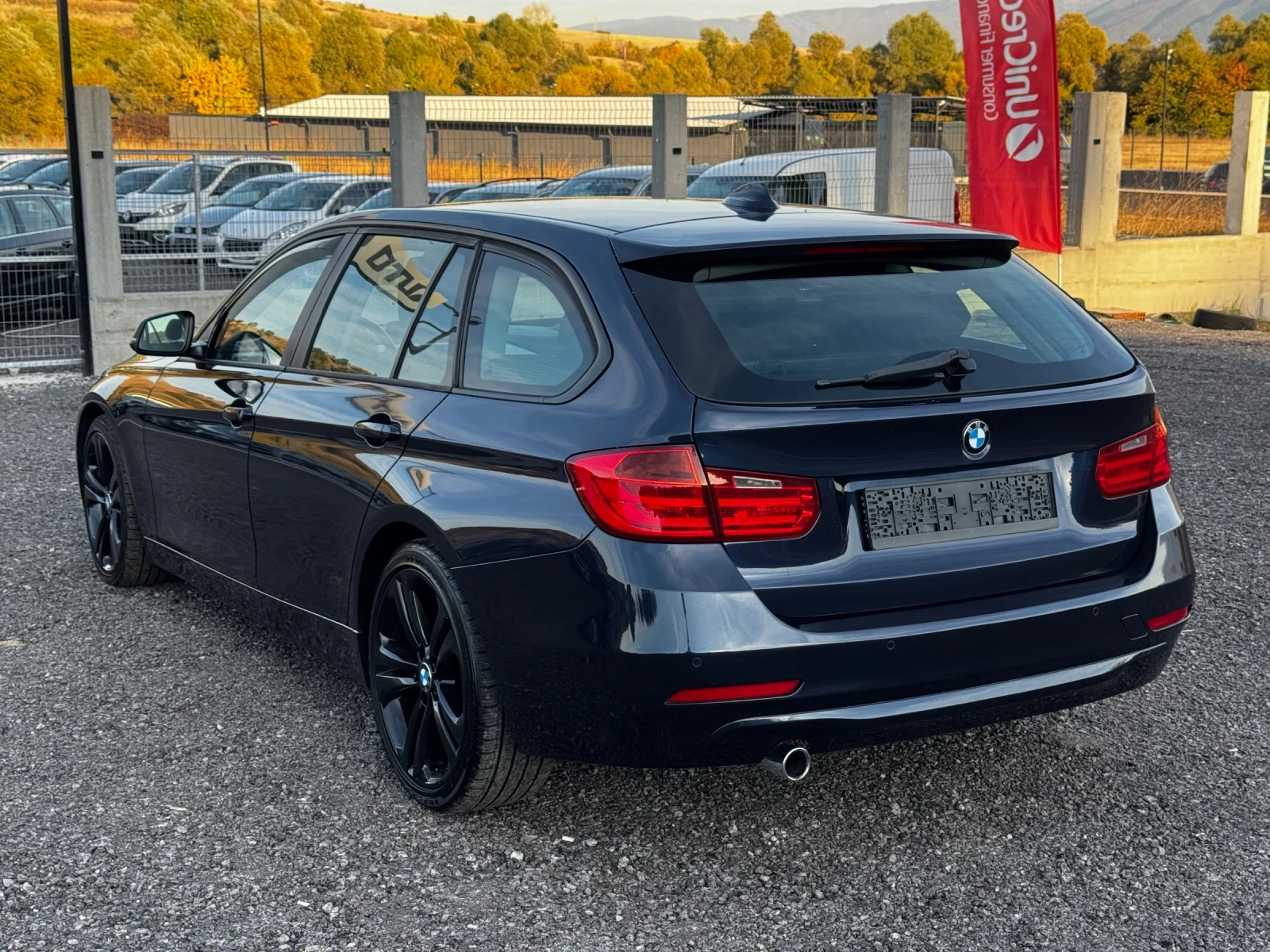 BMW 318 2.0D TouringMsport, снимка 4 - Автомобили и джипове - 53260476