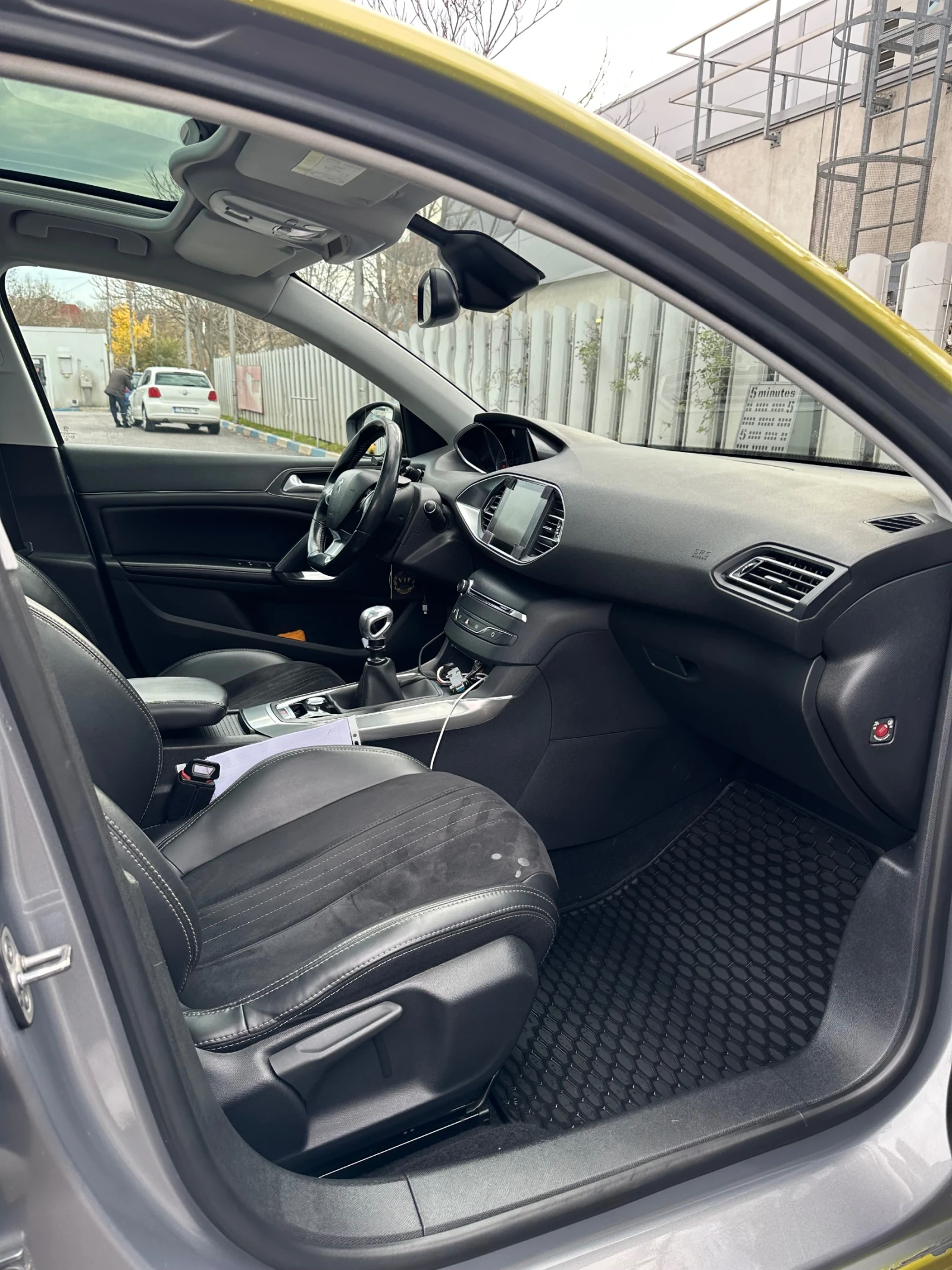 Peugeot 308 Allure/pano/key/navi/full led/park/hold/blind/dis/ - изображение 6