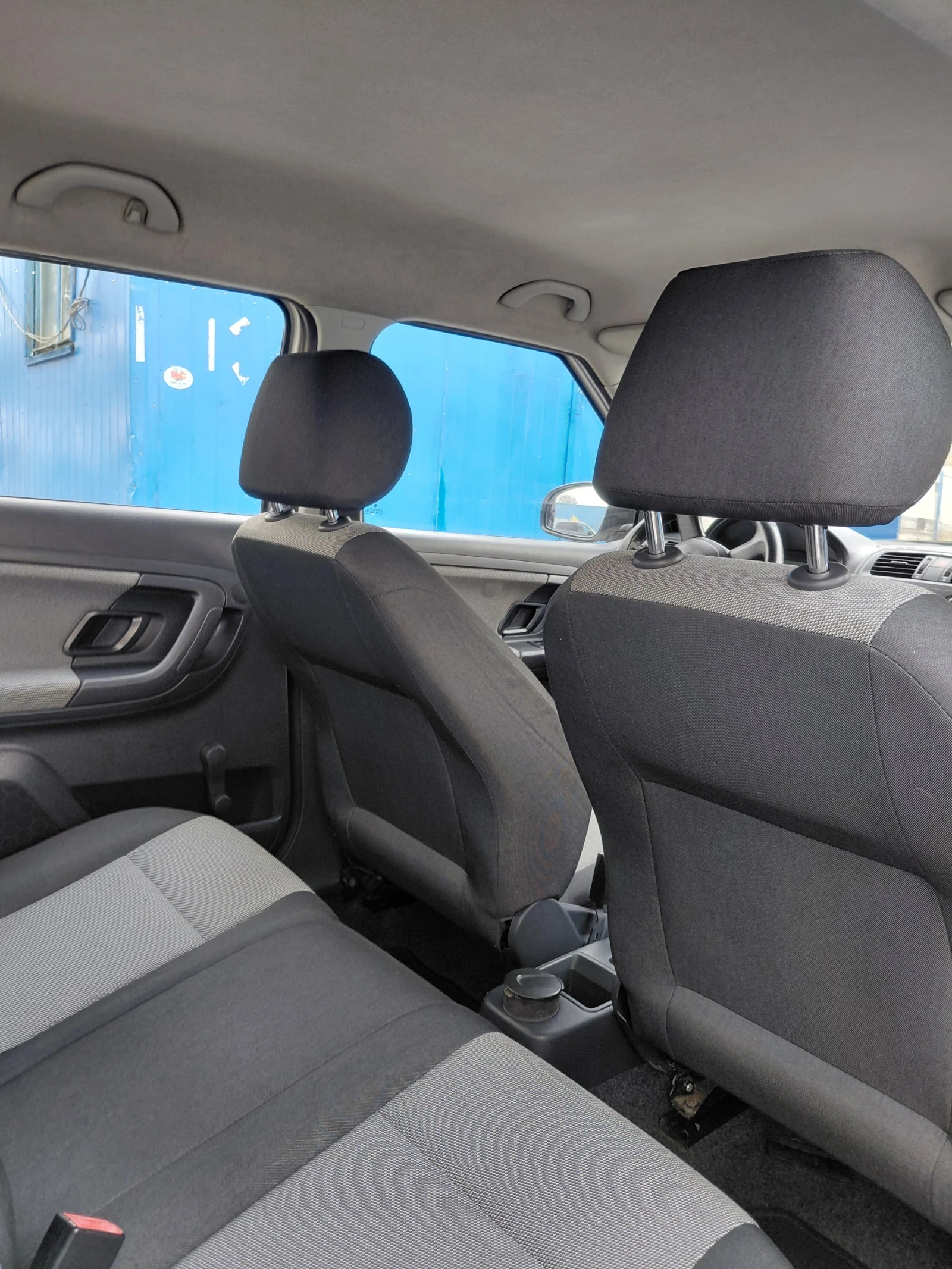 Skoda Fabia 1.6 A/C, снимка 10 - Автомобили и джипове - 54033507