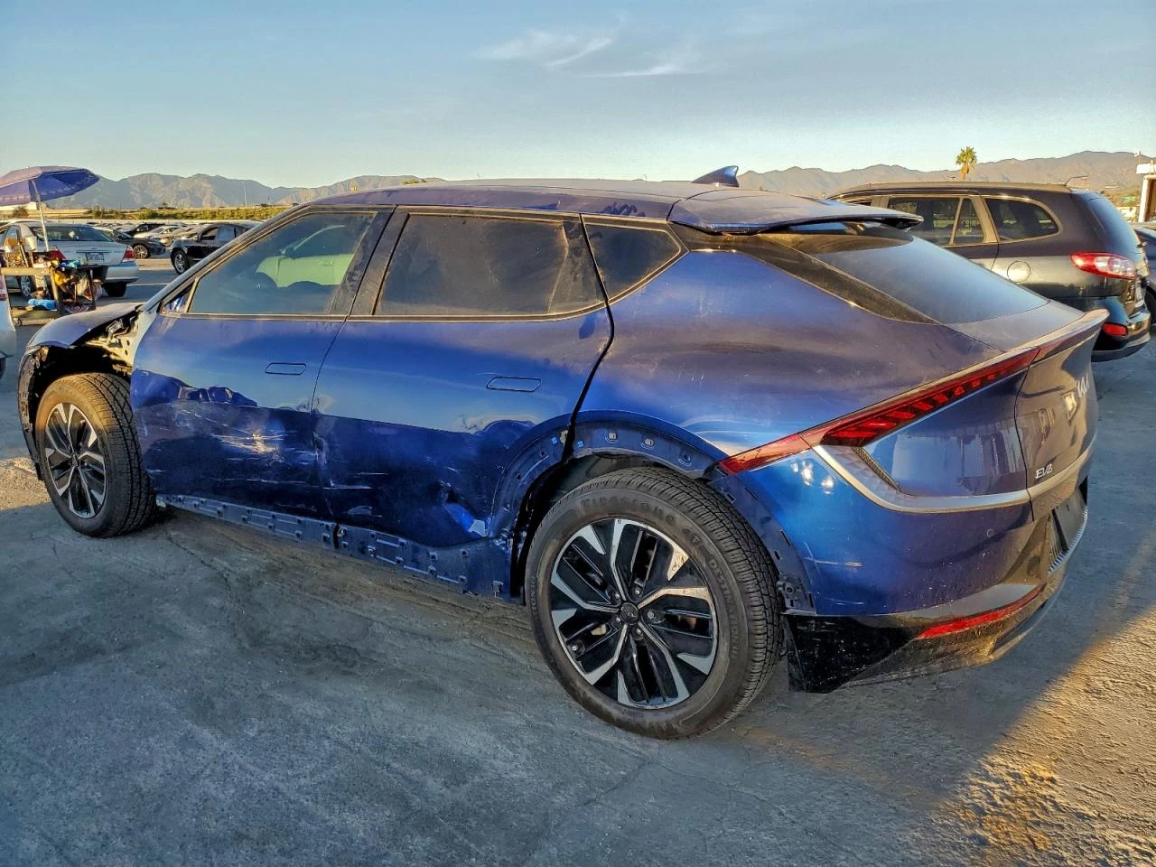 Kia EV6 Wind AWD, снимка 3 - Автомобили и джипове - 54152673