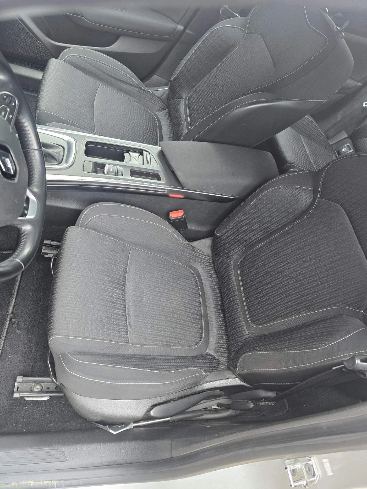 Renault Megane, снимка 6 - Автомобили и джипове - 54283828