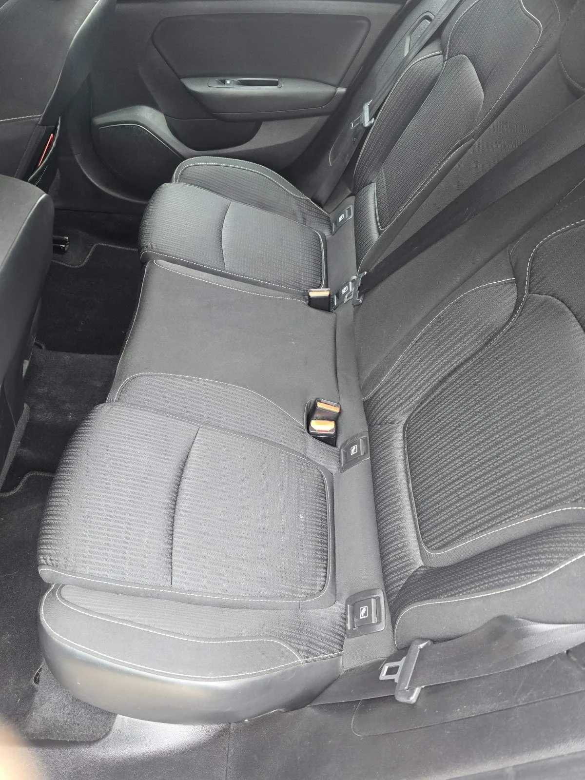 Renault Megane, снимка 7 - Автомобили и джипове - 54283828