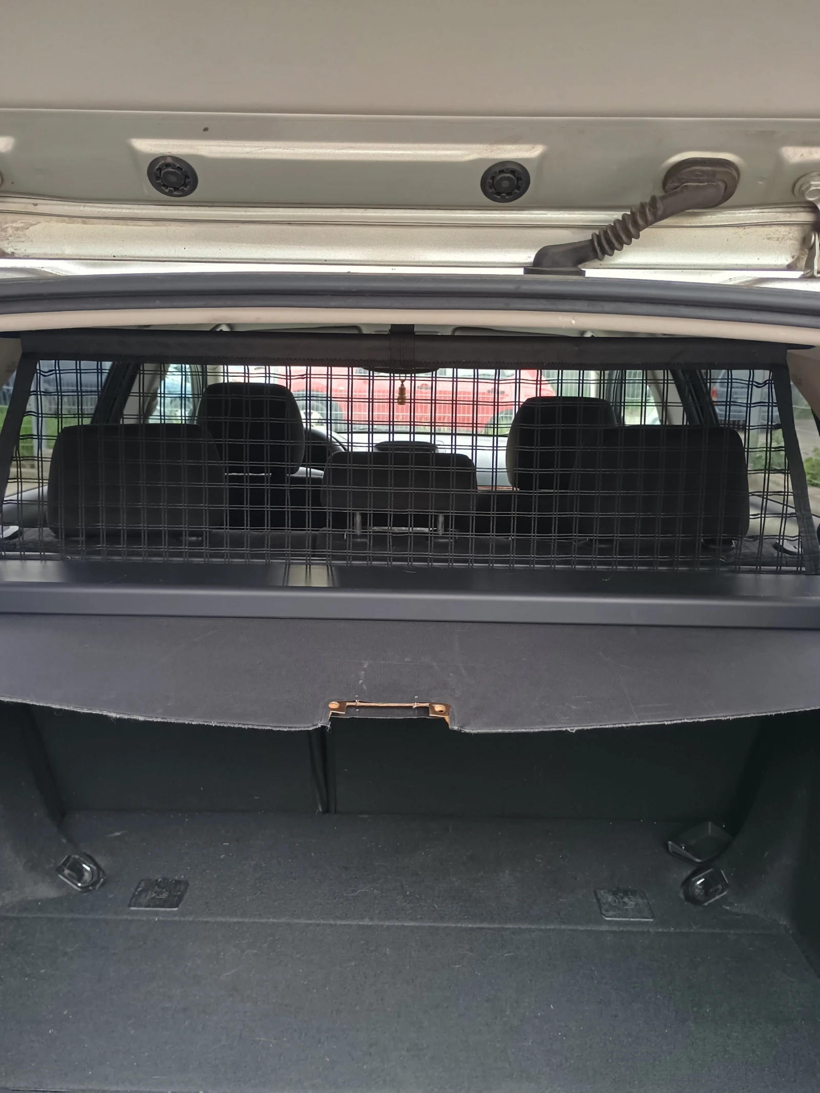 Toyota Avensis 2.2 D-CAT 177 kc., снимка 6 - Автомобили и джипове - 54484136