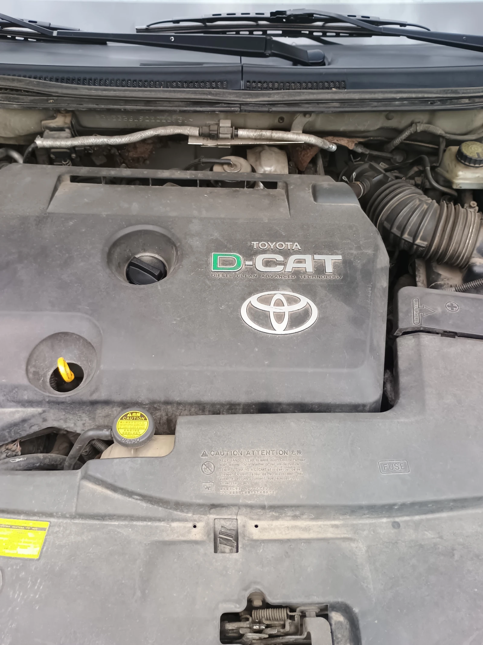 Toyota Avensis 2.2 D-CAT 177 kc., снимка 11 - Автомобили и джипове - 54484136