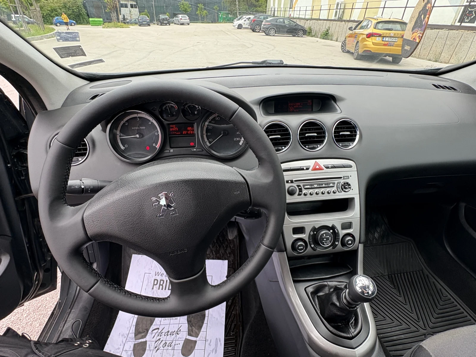 Peugeot 308 1.6 HDI , снимка 11 - Автомобили и джипове - 54609814