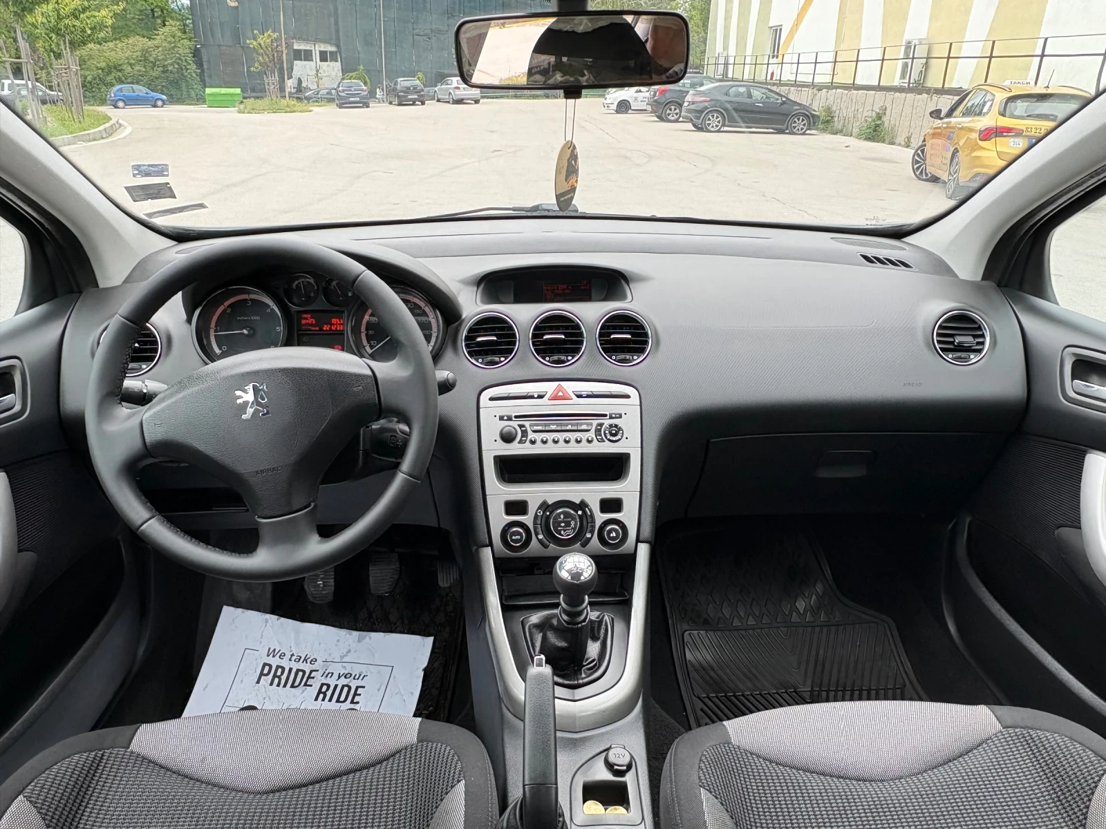 Peugeot 308 1.6 HDI , снимка 9 - Автомобили и джипове - 54609814