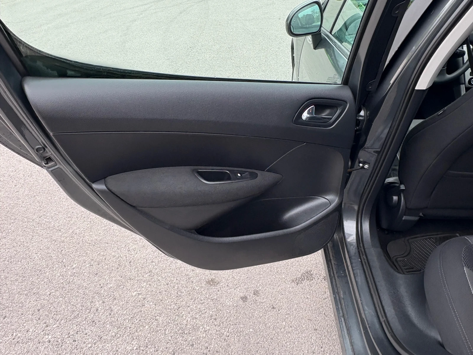 Peugeot 308 1.6 HDI , снимка 16 - Автомобили и джипове - 54609814