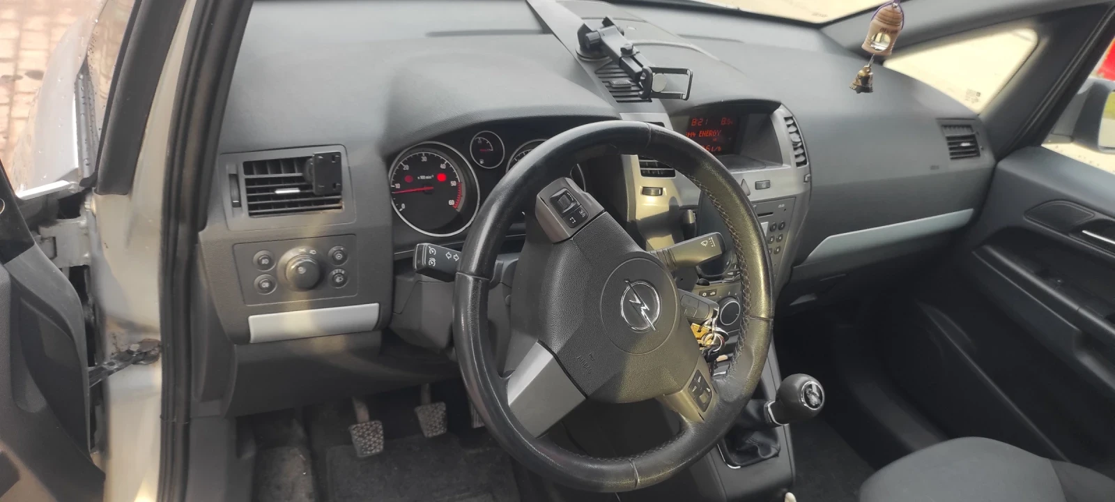 Opel Zafira, снимка 7 - Автомобили и джипове - 54798044