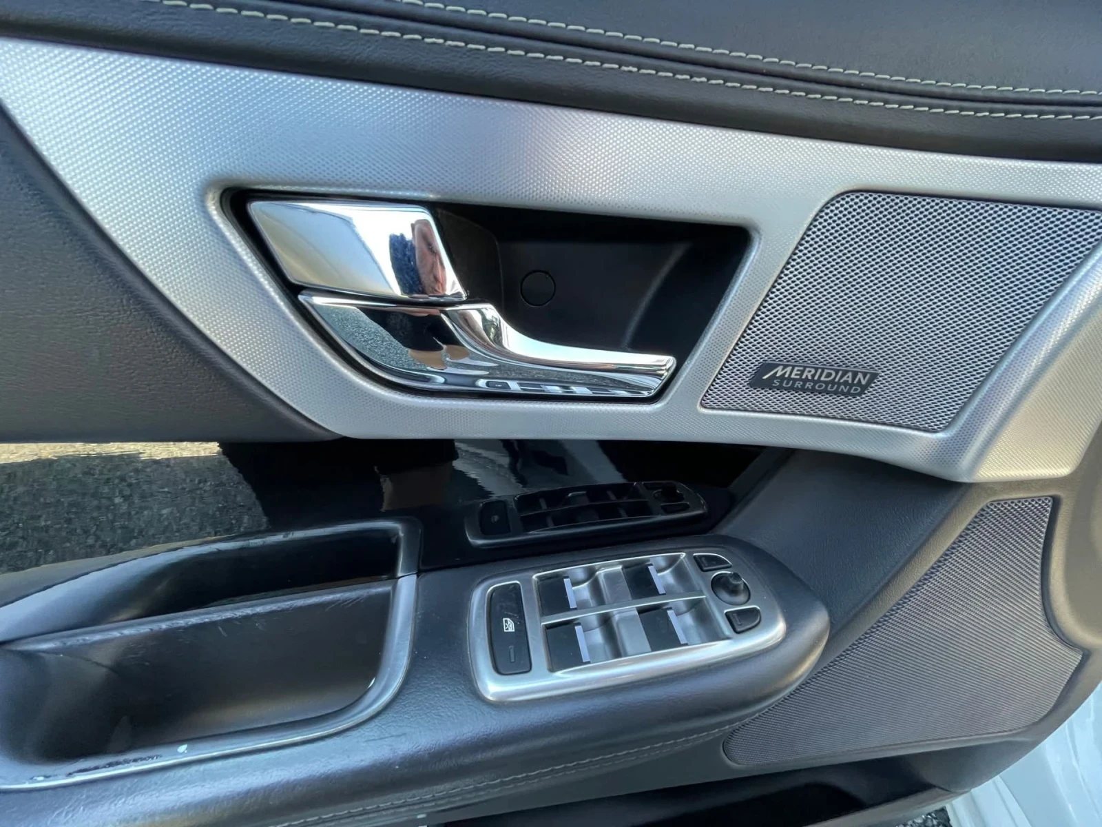 Jaguar Xf 3.0I V6(340)* SUPERCHARGED* 4X4* 8-ZF* , снимка 15 - Автомобили и джипове - 54909286