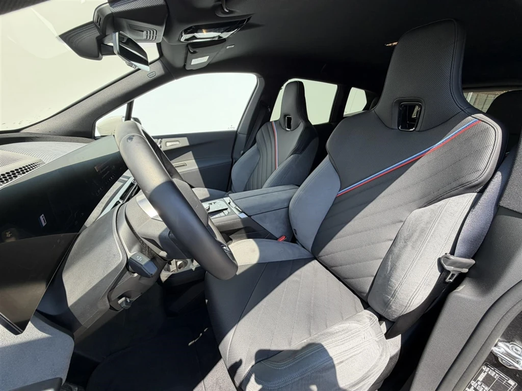 BMW iX xDrive45, снимка 9 - Автомобили и джипове - 55060942
