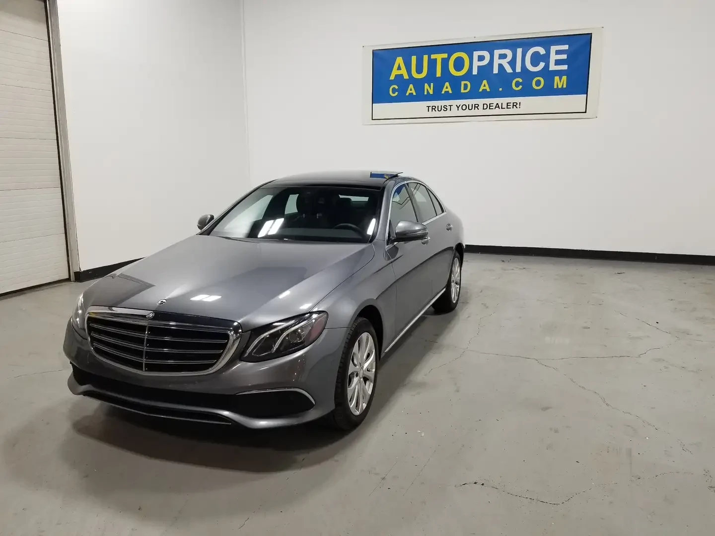 Mercedes-Benz E 400 4MATIC* ПАНО* DIGITAL, снимка 2 - Автомобили и джипове - 55185513
