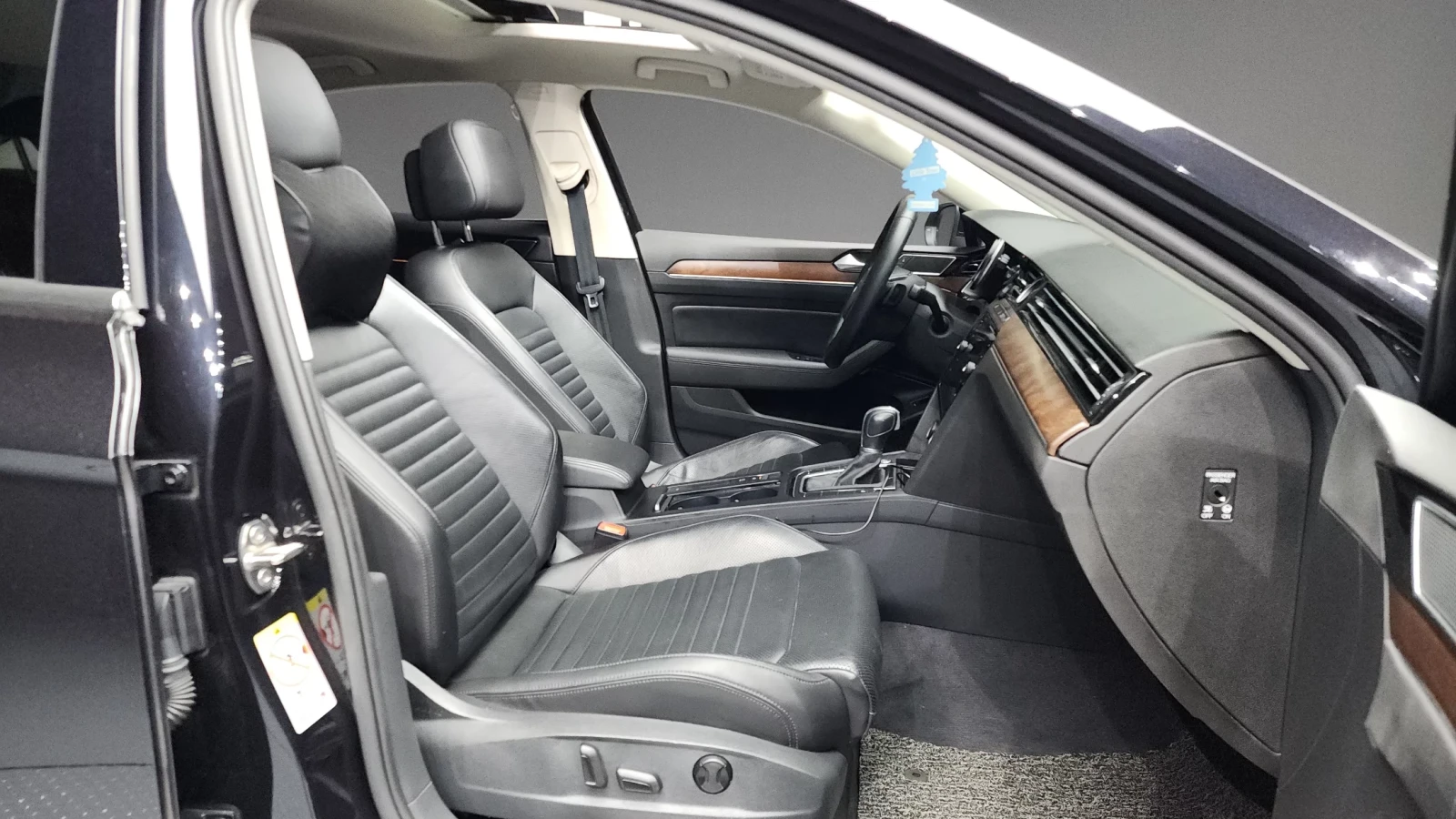 VW Passat 2.0TDI 4MOTION PRESTIGE! PANO/HEAD-UP/CAM, снимка 10 - Автомобили и джипове - 55225285