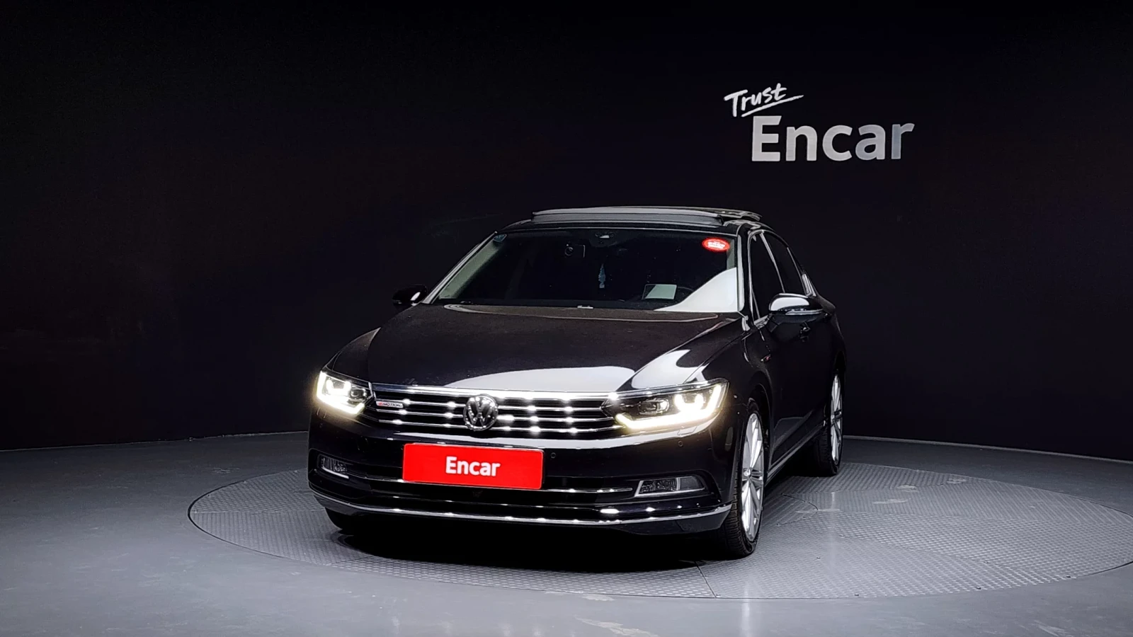VW Passat 2.0TDI 4MOTION PRESTIGE! PANO/HEAD-UP/CAM, снимка 3 - Автомобили и джипове - 55225285