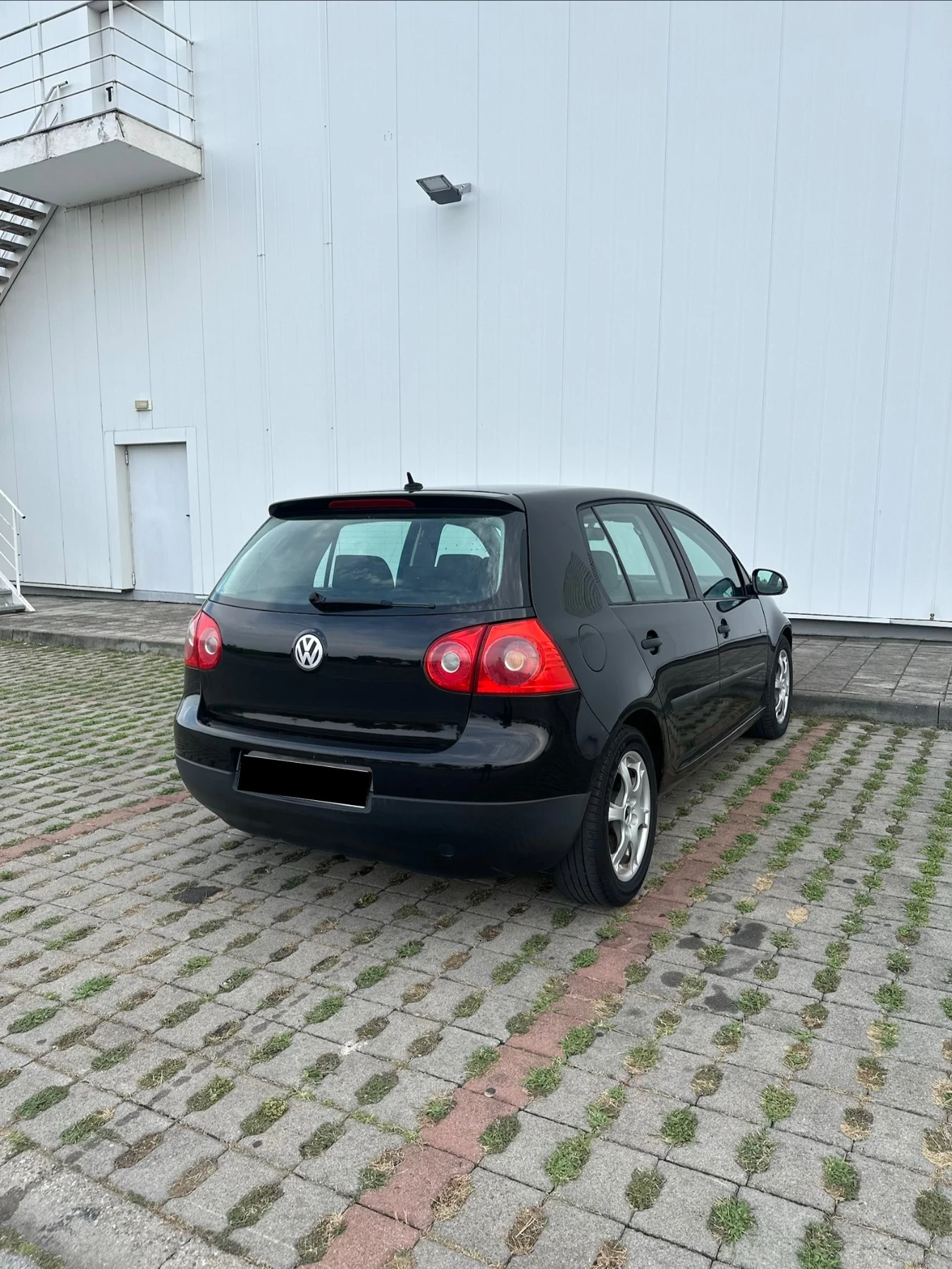 VW Golf 1.9 TDI, снимка 8 - Автомобили и джипове - 55318026