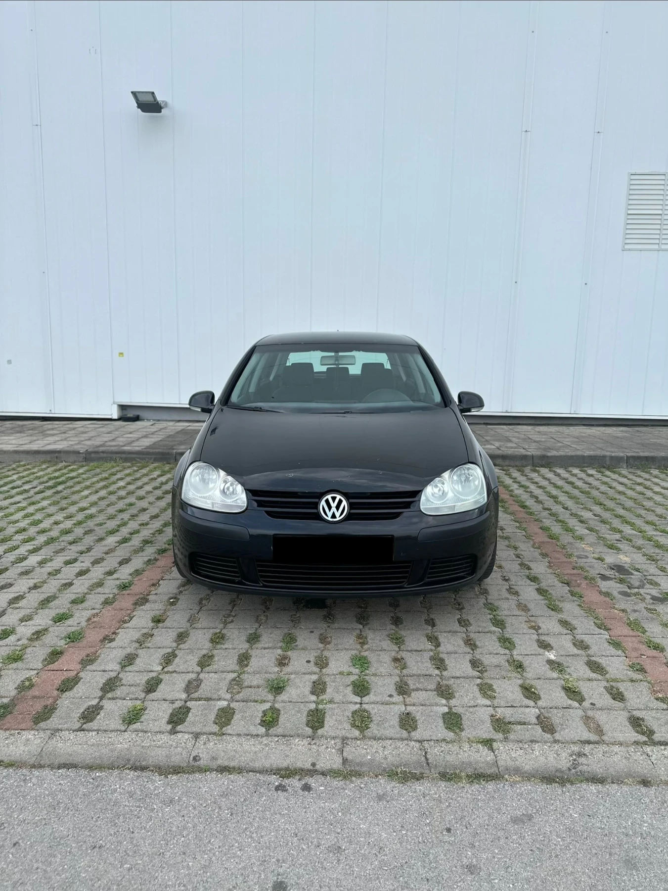 VW Golf 1.9 TDI, снимка 3 - Автомобили и джипове - 55318026