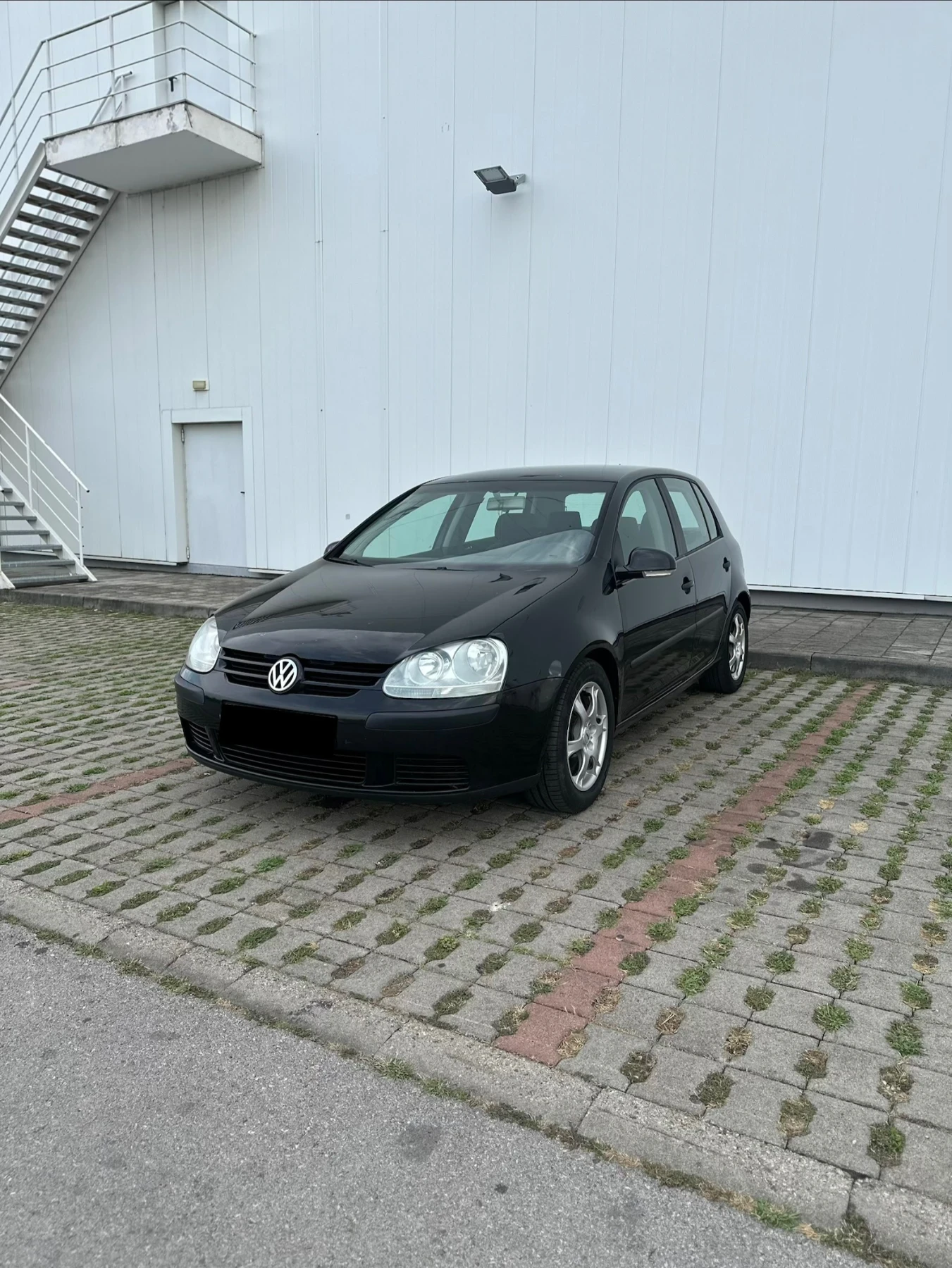 VW Golf 1.9 TDI, снимка 4 - Автомобили и джипове - 55318026