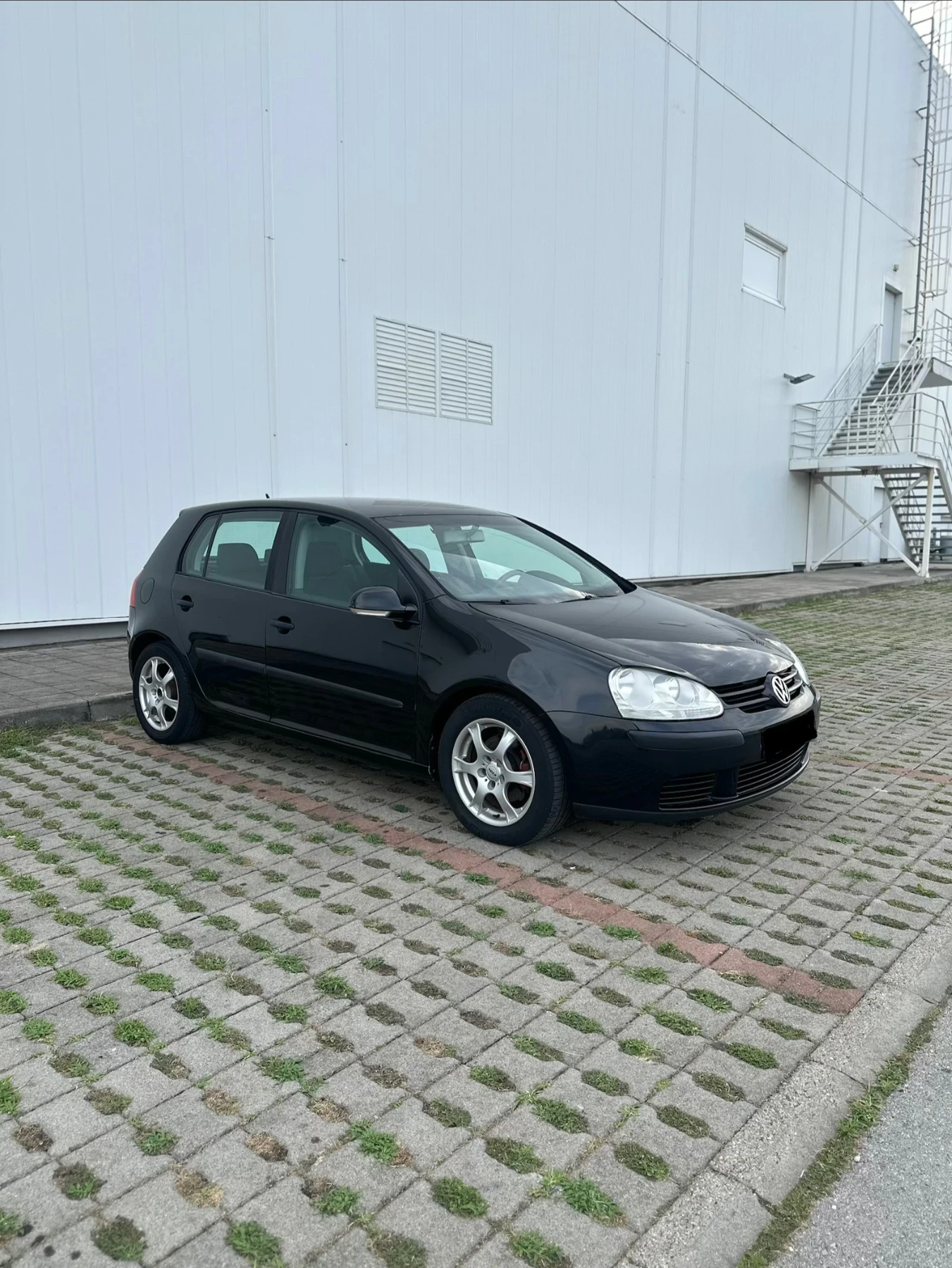 VW Golf 1.9 TDI, снимка 2 - Автомобили и джипове - 55318026