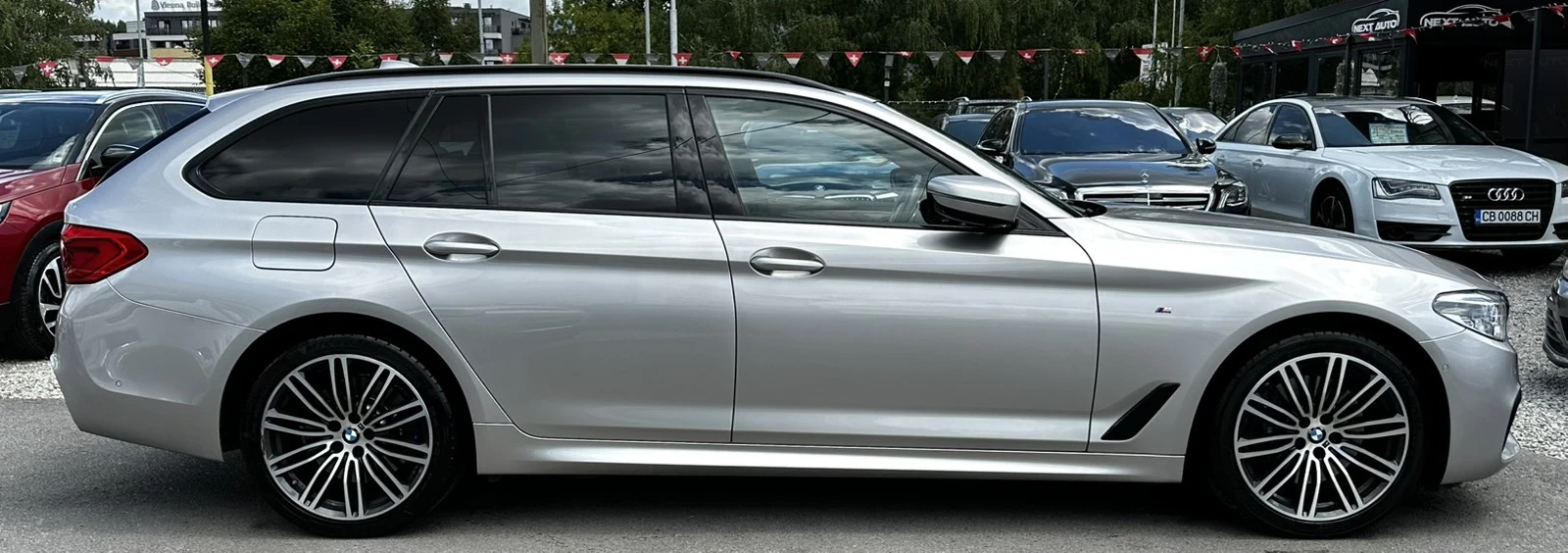 BMW 530 3.0XD 265HP M PACK H/K HUD MASSAGE 360'3D CAM, снимка 4 - Автомобили и джипове - 55414698