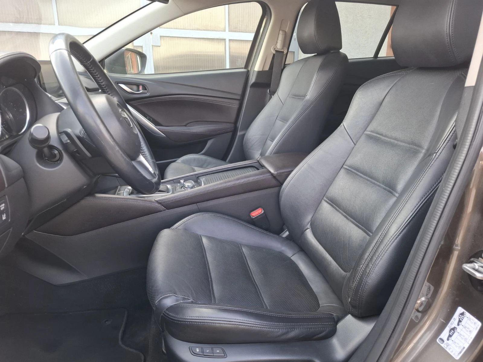 Mazda 6 2.2L SKYACTIV-D 175 AWD, снимка 8 - Автомобили и джипове - 55828523