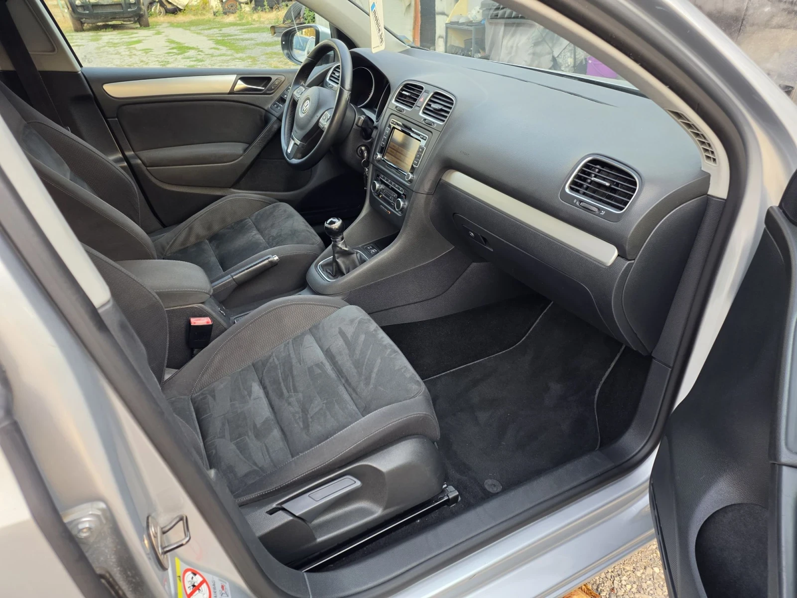 VW Golf 1.6 bifuel, снимка 10 - Автомобили и джипове - 55897142