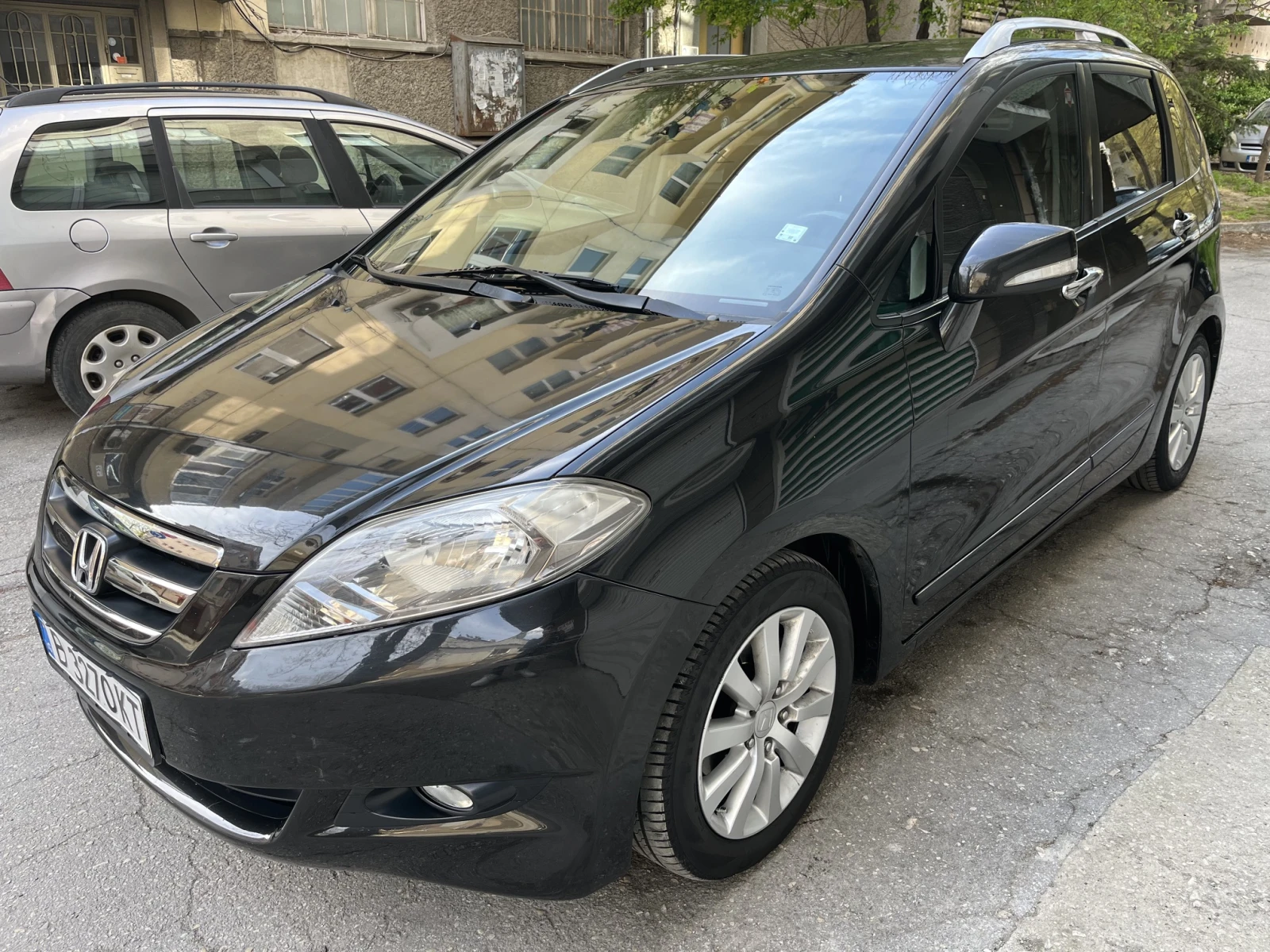 Honda Fr-v 5+ 1, снимка 2 - Автомобили и джипове - 56140282
