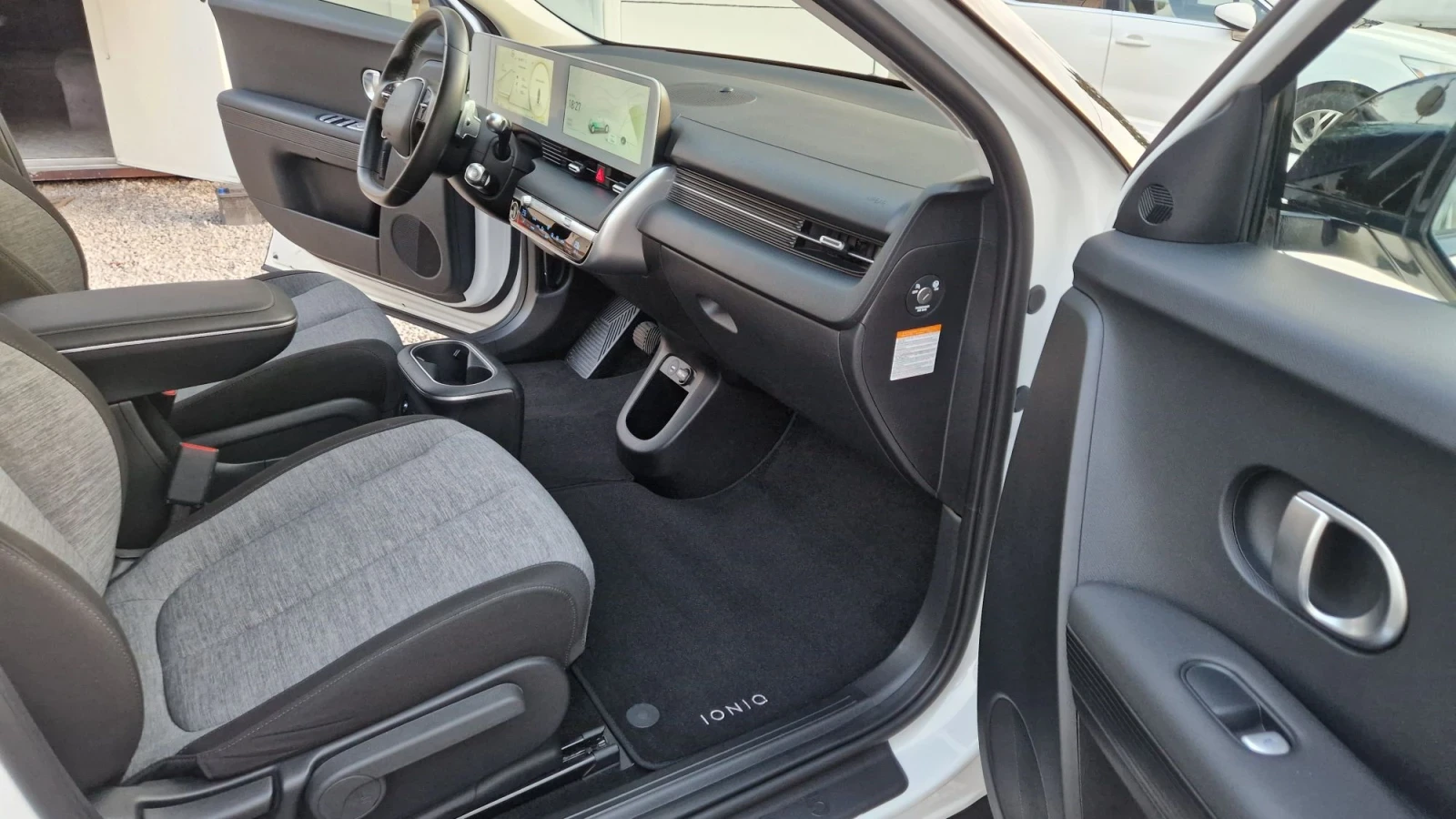 Hyundai Ioniq 5 218 ��.72.6KWH. �����������-����� �������� 42000�� | Mobile.bg � ����������� 14