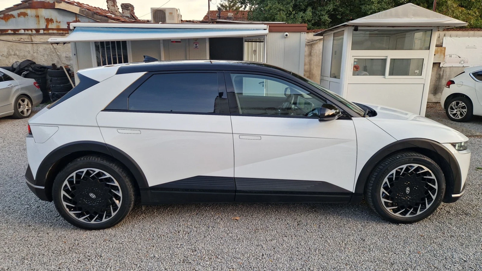 Hyundai Ioniq 5 218 ��.72.6KWH. �����������-����� �������� 42000�� | Mobile.bg � ����������� 4