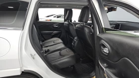 Jeep Cherokee OVERLAND / 3.2 / 4X4 / DISTRONIC / ОБДУХ / ПОДГРЕВ, снимка 11
